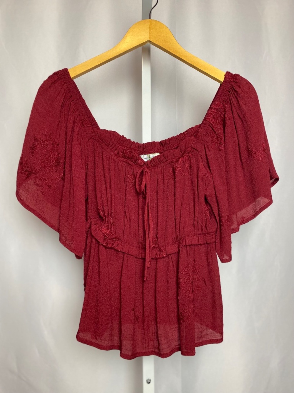 💙5/$15 Wild Moss Womenʻs Boho-Style Red Embroidered Peplum Top Large